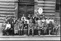 po r. 1960, třída s ředitelem Ant. Pustinou a učiteli