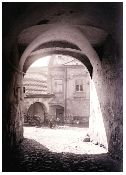 po roce 1930, průchod rabínským domem